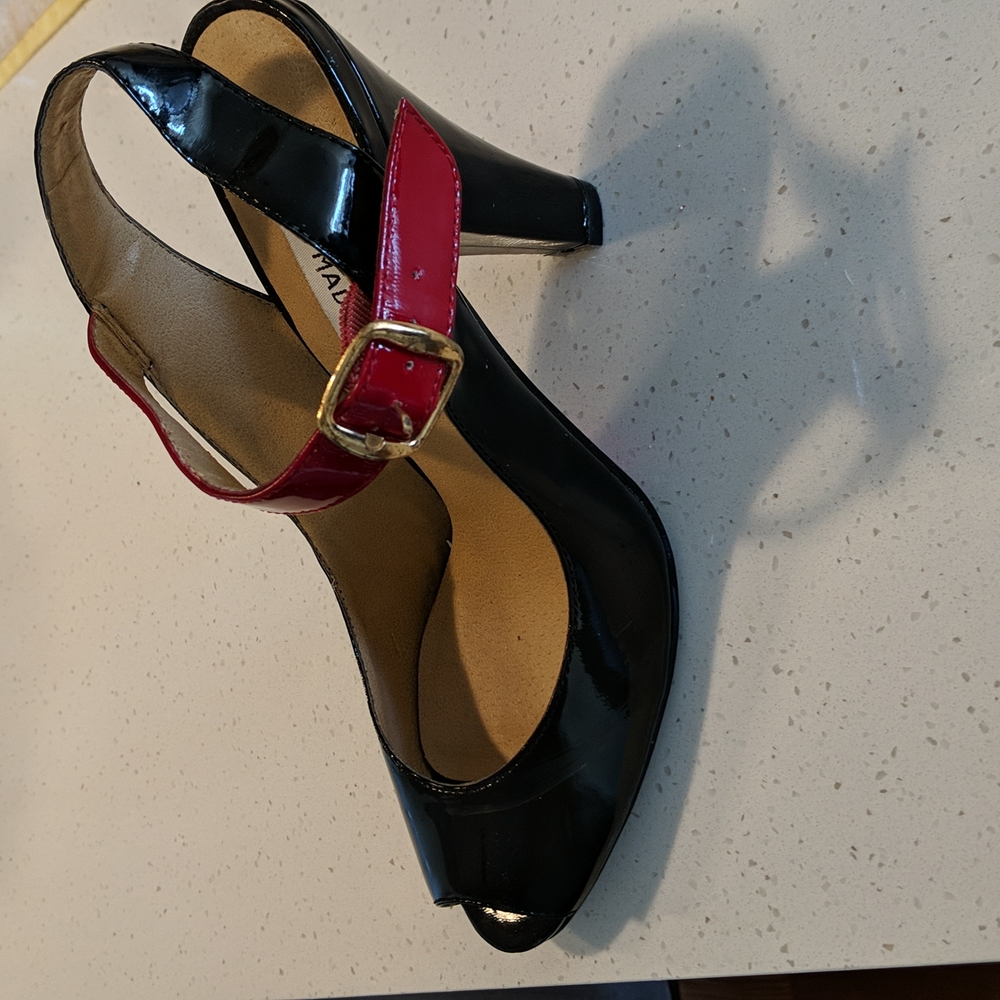 Shoes Steve Maden size 8 black patent